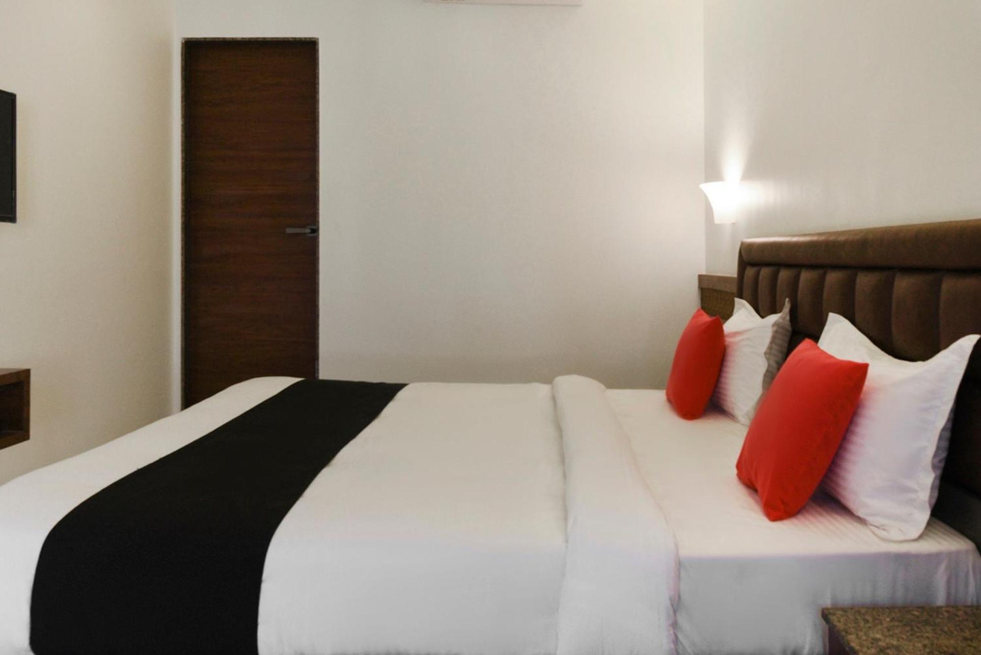Oyo Flagship Hotel Shreeyash Executive Mangvadi Esterno foto