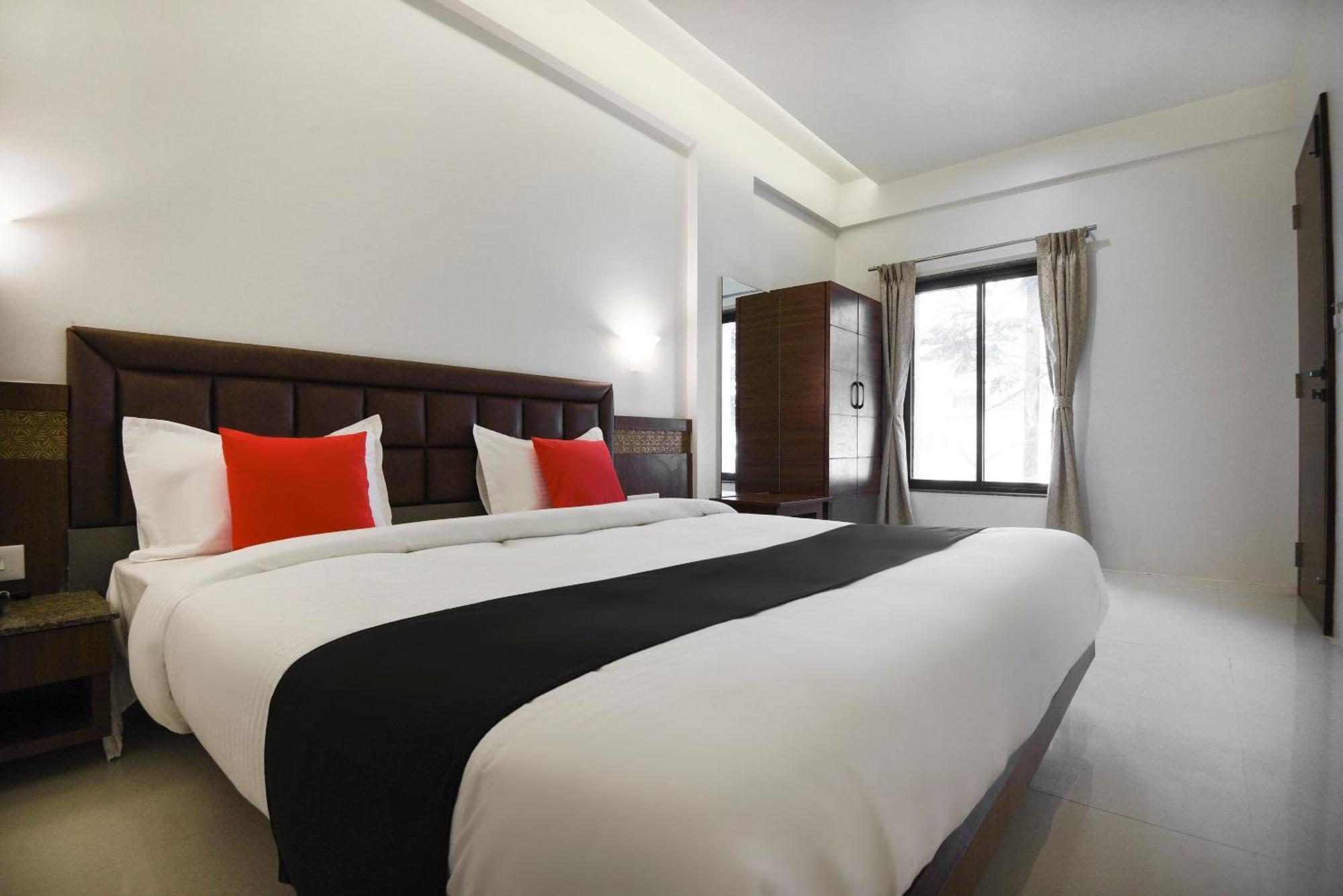 Oyo Flagship Hotel Shreeyash Executive Mangvadi Esterno foto