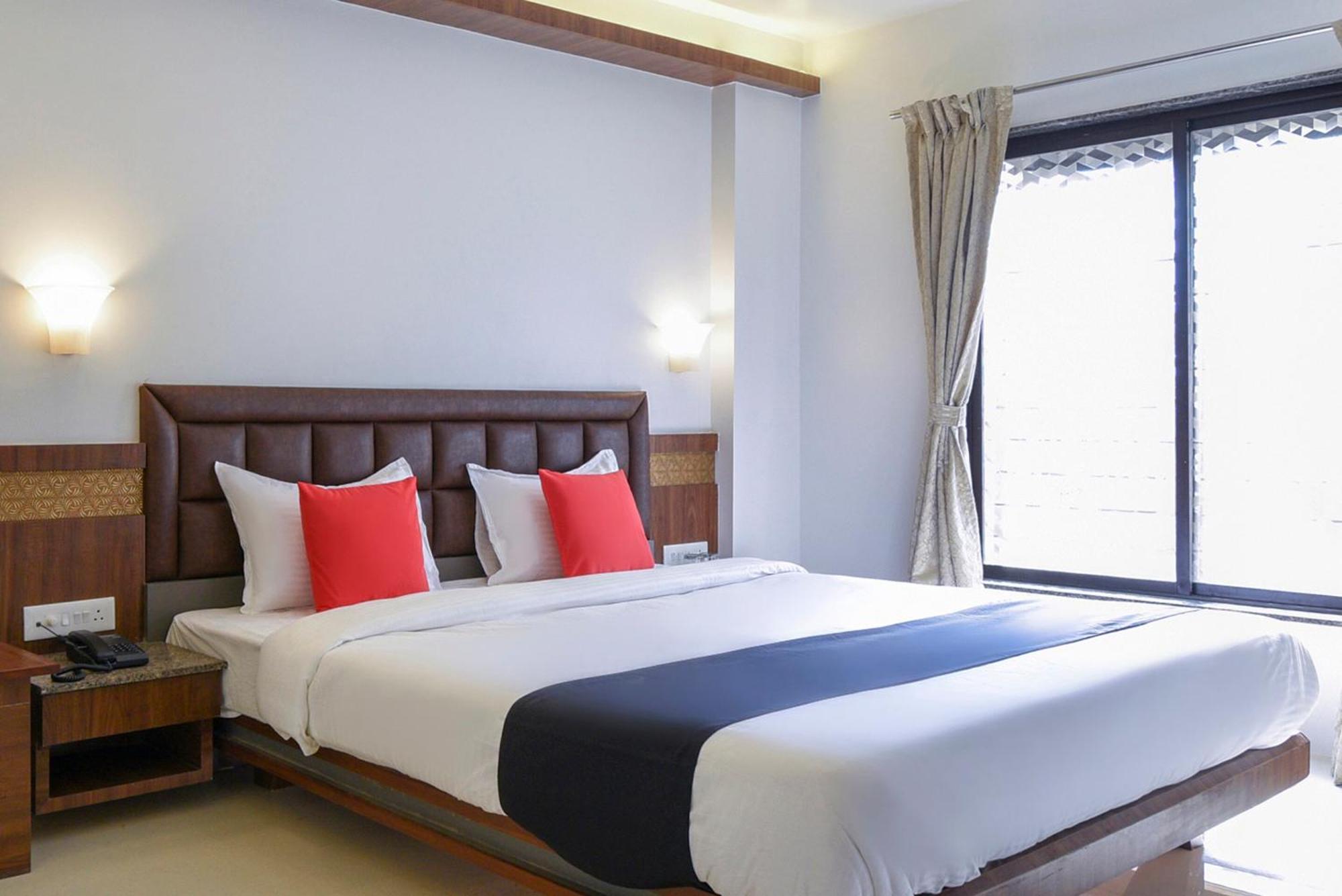 Oyo Flagship Hotel Shreeyash Executive Mangvadi Esterno foto