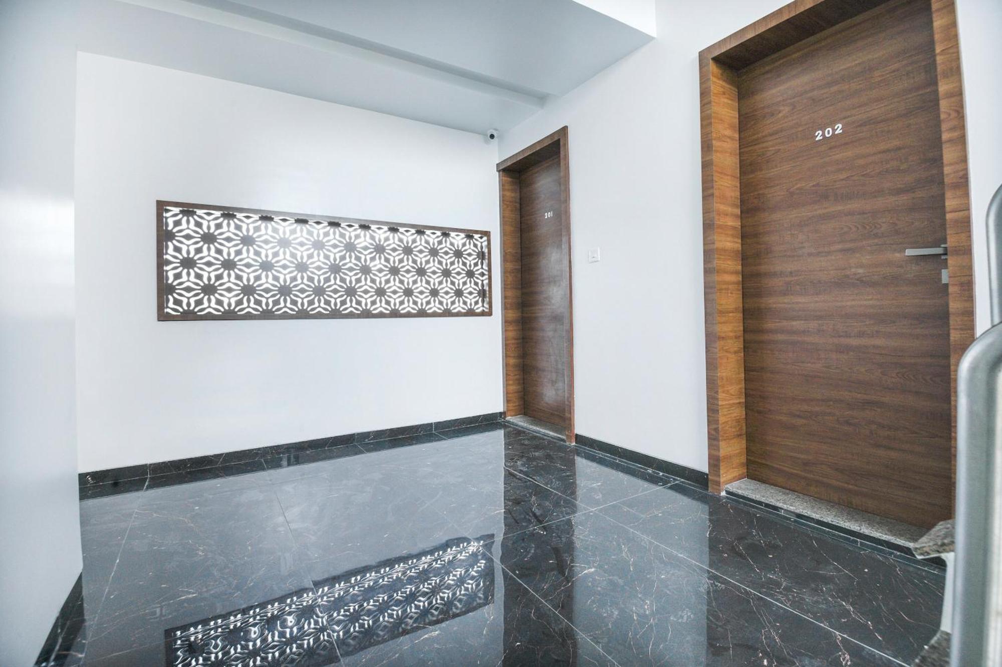 Oyo Flagship Hotel Shreeyash Executive Mangvadi Esterno foto